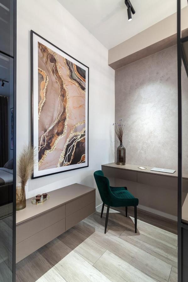Avangard Franko* Art Apartment 리비프 외부 사진