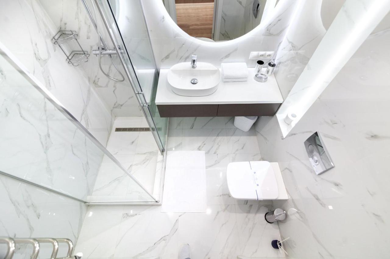 Avangard Franko* Art Apartment 리비프 외부 사진