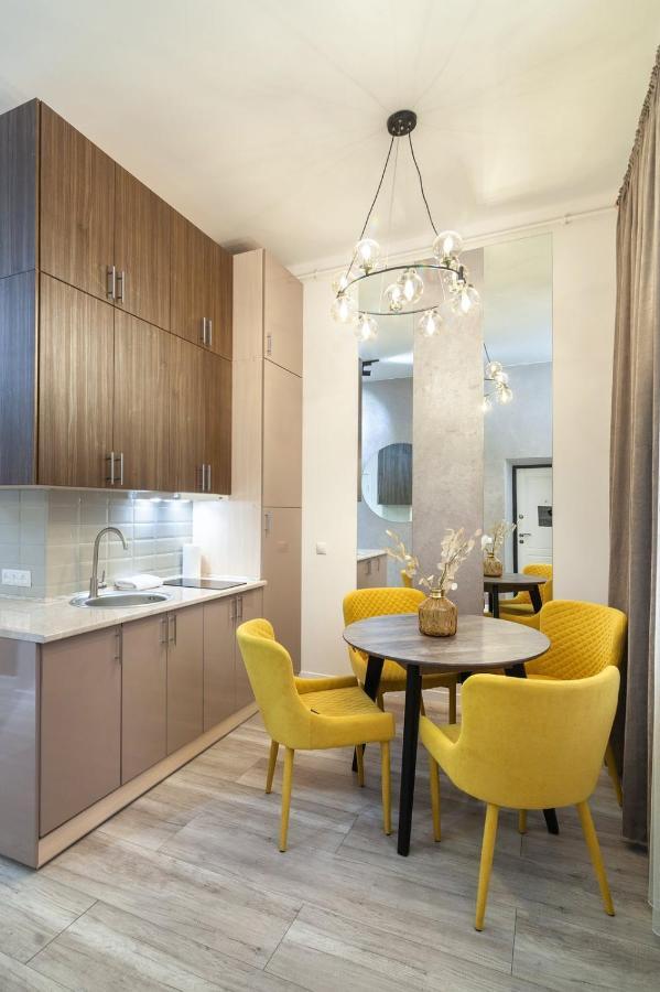 Avangard Franko* Art Apartment 리비프 외부 사진